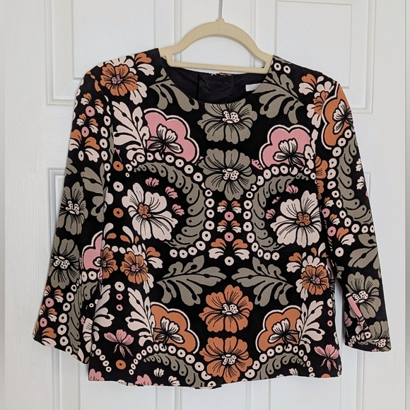 H&M Tops - H&M Flowy Floral Patterned Top